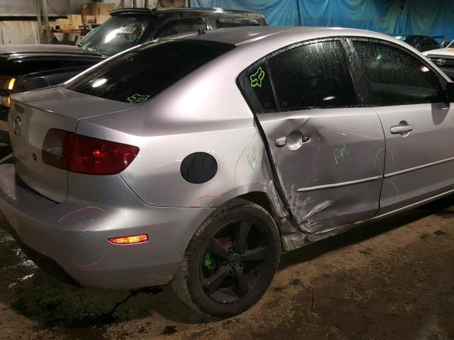 JM1BK12F761402739 - 2006 MAZDA 3 I SILVER photo 9