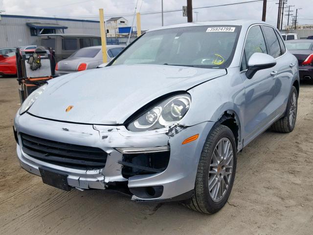 WP1AB2A2XHLA51668 - 2017 PORSCHE CAYENNE S SILVER photo 2