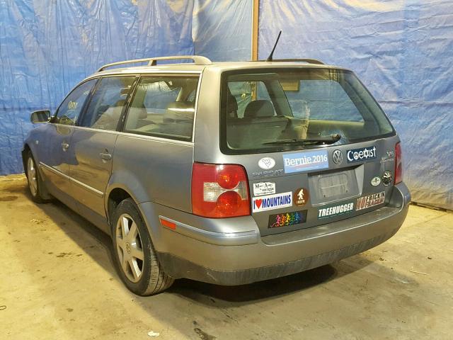 WVWYH63B72E401465 - 2002 VOLKSWAGEN PASSAT GLX SILVER photo 3