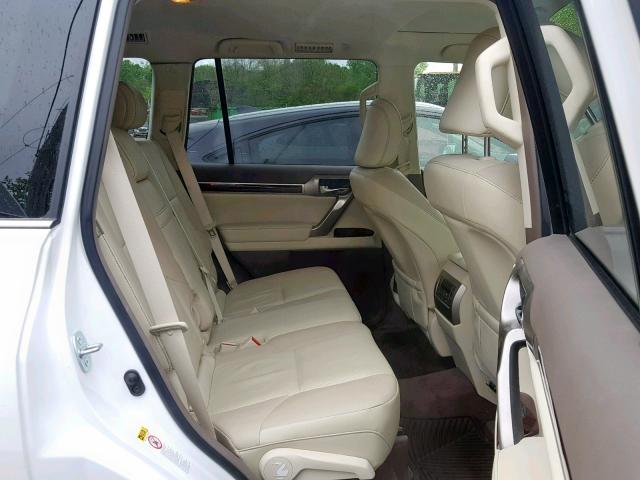 JTJBM7FXXJ5185279 - 2018 LEXUS GX WHITE photo 6