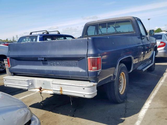 1GCGC24M0FJ121077 - 1985 CHEVROLET C20 BLUE photo 4