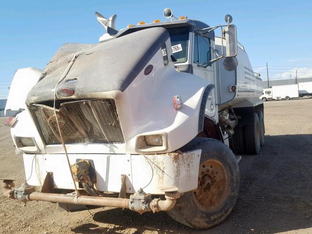 2NPNLD0X63M809536 - 2003 PETERBILT 330 WHITE photo 2