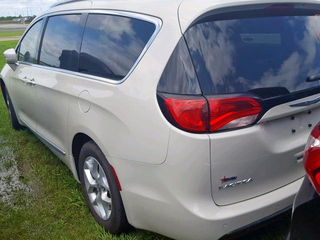 2C4RC1EGXHR660056 - 2017 CHRYSLER PACIFICA T WHITE photo 3