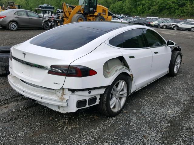 5YJSA1H28FFP74749 - 2015 TESLA MODEL S 85 WHITE photo 4