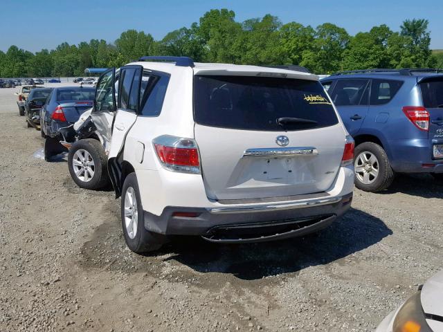 5TDBK3EH7DS211783 - 2013 TOYOTA HIGHLANDER WHITE photo 3