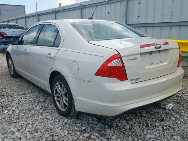 3FAHP0GA2CR312053 - 2012 FORD FUSION S WHITE photo 3