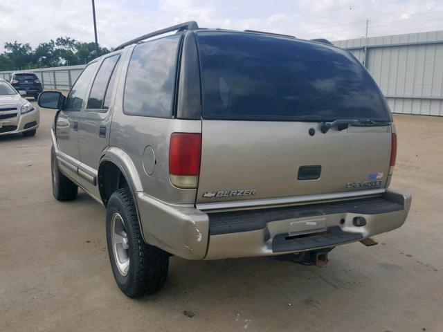 1GNCS13WXY2243402 - 2000 CHEVROLET BLAZER BROWN photo 3