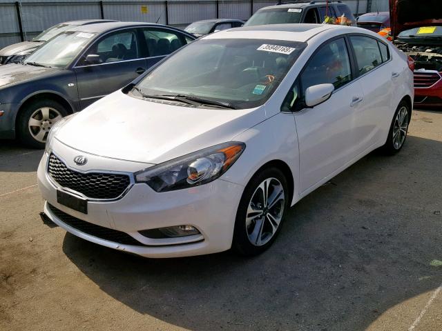 KNAFZ4A89F5406492 - 2015 KIA FORTE EX WHITE photo 2