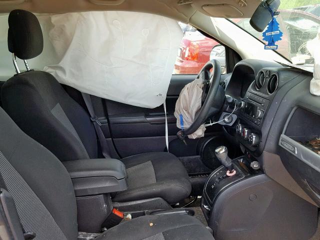 1C4NJDBB0ED774077 - 2014 JEEP COMPASS SP შავი ფოტო 5