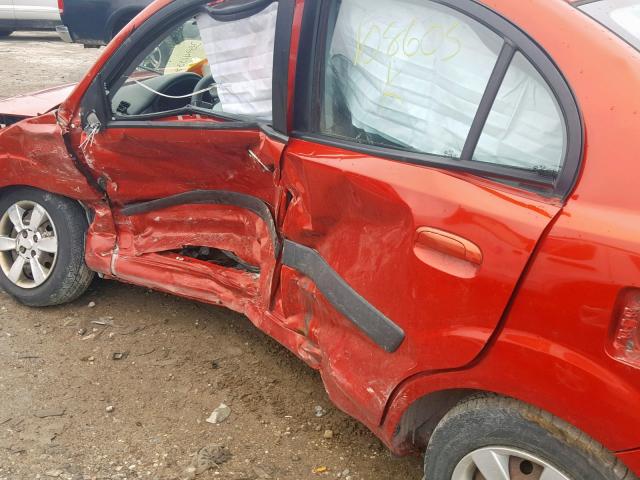 KNADE123966108605 - 2006 KIA RIO RED photo 10