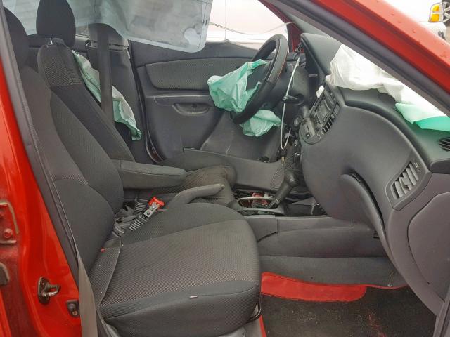 KNADE123966108605 - 2006 KIA RIO RED photo 5