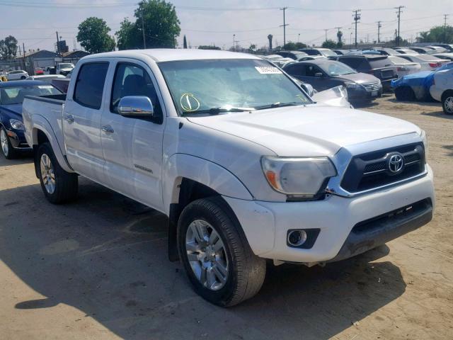 3TMJU4GN4DM150116 - 2013 TOYOTA TACOMA DOU WHITE photo 1