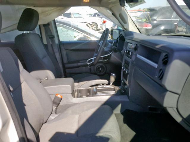 1J8HH48K98C233094 - 2008 JEEP COMMANDER SILVER photo 5