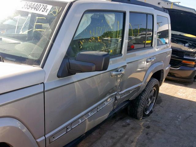 1J8HH48K98C233094 - 2008 JEEP COMMANDER SILVER photo 9
