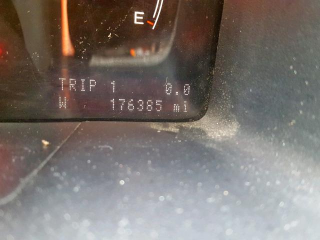 5LMFU27595LJ15741 - 2005 LINCOLN NAVIGATOR შავი ფოტო 8