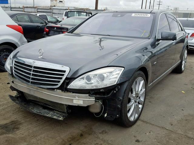 WDDNG7DB5CA485441 - 2012 MERCEDES-BENZ S 550 GRAY photo 2