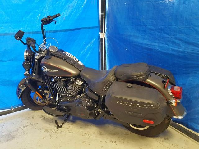 1HD1YAJ32JC078628 - 2018 HARLEY-DAVIDSON FLHC HERIT BLACK photo 3