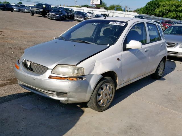 KL1TJ62654B185596 - 2004 CHEVROLET AVEO LS WHITE photo 2