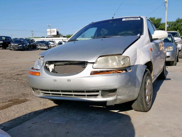 KL1TJ62654B185596 - 2004 CHEVROLET AVEO LS WHITE photo 9