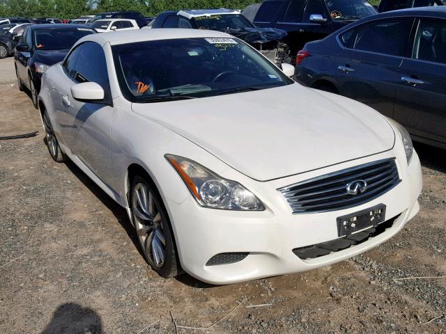 JNKCV66E69M724185 - 2009 INFINITI G37 BASE WHITE photo 1