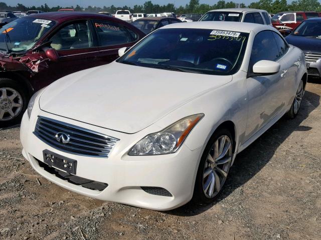 JNKCV66E69M724185 - 2009 INFINITI G37 BASE WHITE photo 2