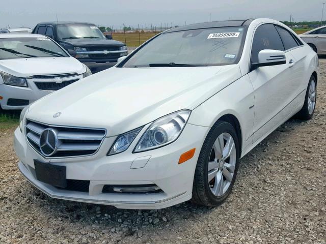 WDDKJ5KB5CF154924 - 2012 MERCEDES-BENZ E 350 WHITE photo 2