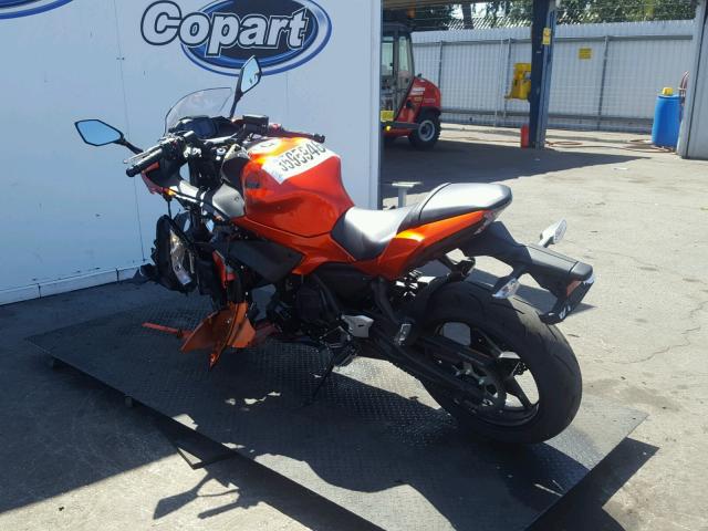 JKAEXEJ15HDA01555 - 2017 KAWASAKI EX650 J ORANGE photo 3