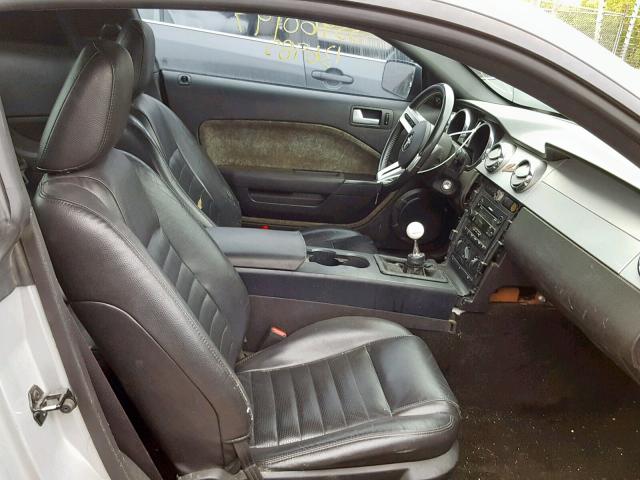 1ZVFT82H465159339 - 2006 FORD MUSTANG GT SILVER photo 5