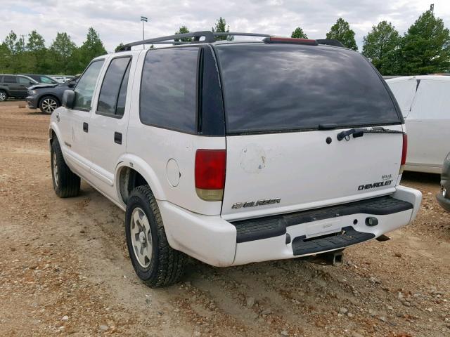 1GNDT13X93K174012 - 2003 CHEVROLET BLAZER WHITE photo 3