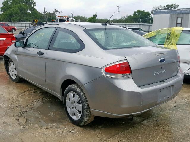 1FAHP32N48W286202 - 2008 FORD FOCUS S/SE GRAY photo 3