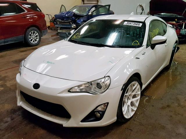 JF1ZNAA13G9707675 - 2016 TOYOTA SCION FR-S WHITE photo 2