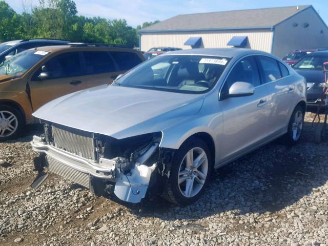 YV126MFB4F2312854 - 2015 VOLVO S60 PREMIE SILVER photo 2