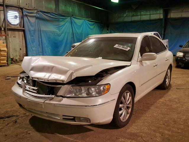 KMHFC46FX6A092916 - 2006 HYUNDAI AZERA SE WHITE photo 2