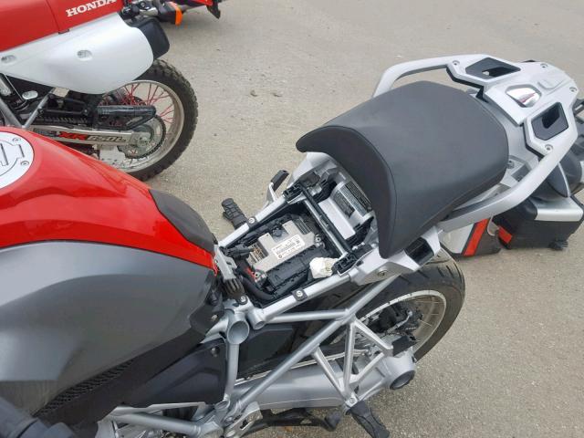 WB10A1109EZ186624 - 2014 BMW R1200 GS SILVER photo 6