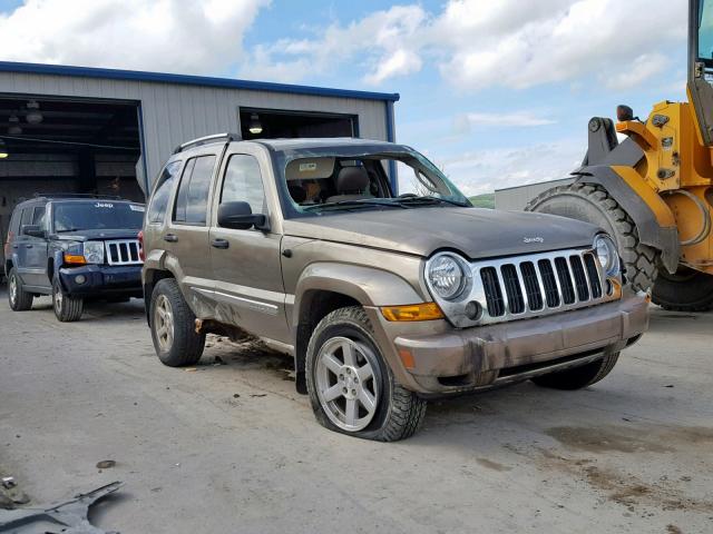 1J4GL58K35W675249 - 2005 JEEP LIBERTY LI GOLD photo 1