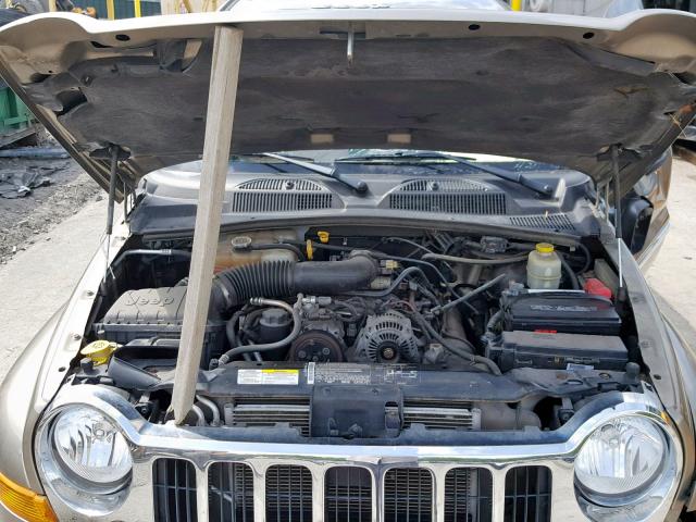 1J4GL58K35W675249 - 2005 JEEP LIBERTY LI GOLD photo 7