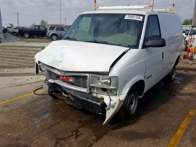 1GTDM19W5YB515630 - 2000 GMC SAFARI XT WHITE photo 2