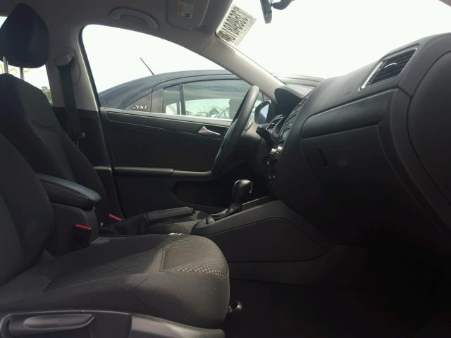 3VW2K7AJ8EM352313 - 2014 VOLKSWAGEN JETTA BASE Արծաթագույն լուսանկար 5