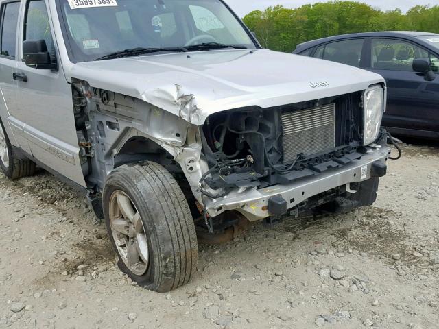 1J8GN58K48W286410 - 2008 JEEP LIBERTY LI SILVER photo 9