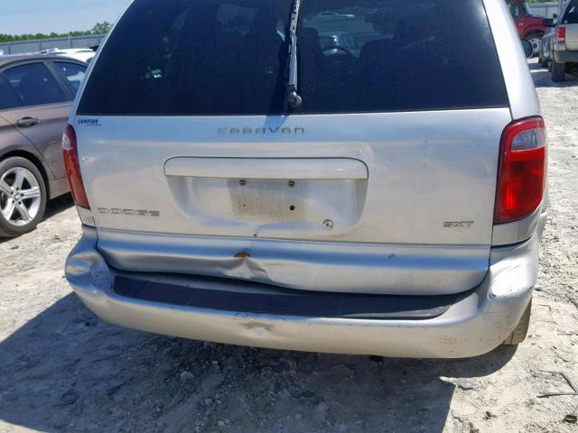 1D4GP45R74B563942 - 2004 DODGE CARAVAN SX SILVER photo 9