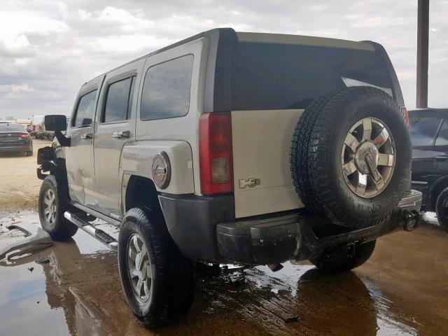 5GTDN13E678109339 - 2007 HUMMER H3 WHITE photo 3