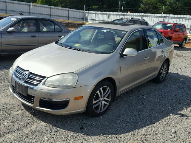 3VWSF71K26M766878 - 2006 VOLKSWAGEN JETTA 2.5 GOLD photo 2