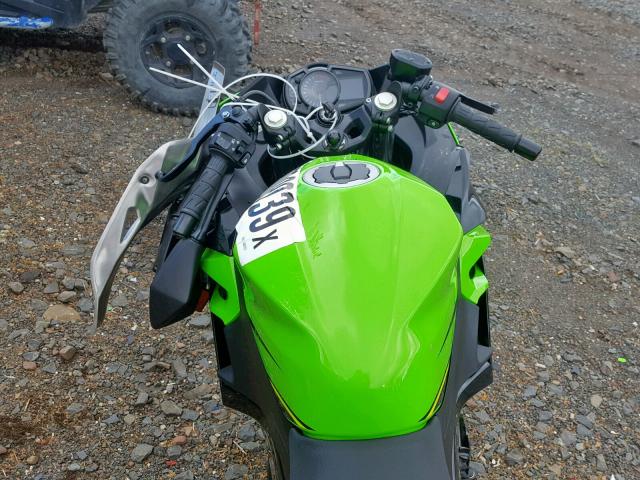 JKAEXKG10JDA08151 - 2018 KAWASAKI EX400 GREEN photo 5