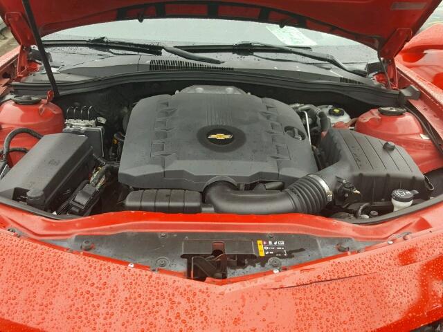 2G1FA1ED9B9143930 - 2011 CHEVROLET CAMARO LS RED photo 7