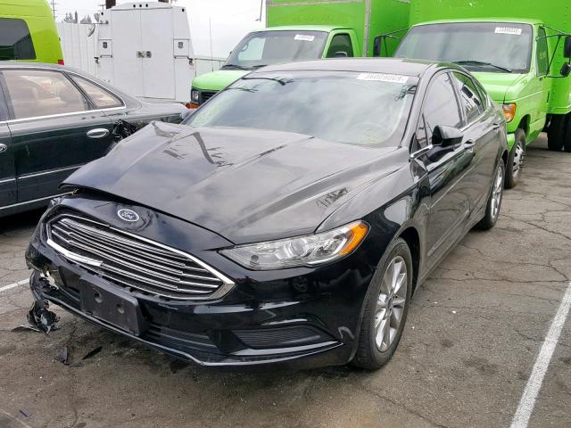 3FA6P0H7XHR242870 - 2017 FORD FUSION SE BLACK photo 2