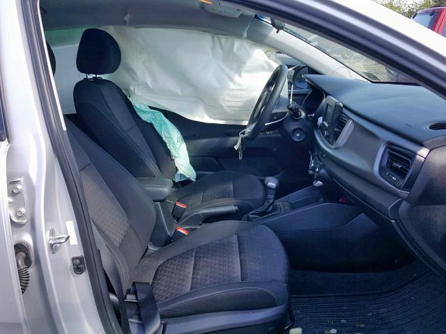 3KPA24AB3JE078478 - 2018 KIA RIO LX SILVER photo 5