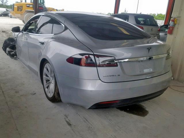 5YJSA1E28JF270098 - 2018 TESLA MODEL S SILVER photo 3