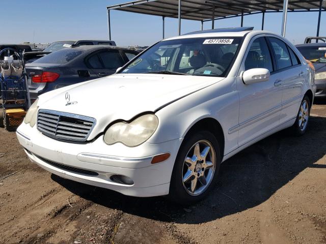 WDBRF61J53A418762 - 2003 MERCEDES-BENZ C 240 WHITE photo 2