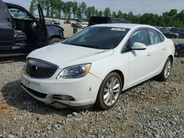 1G4PR5SK7F4115949 - 2015 BUICK VERANO CON WHITE photo 2