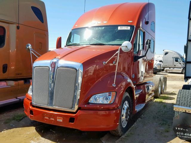 1XKFD49X8CJ306257 - 2012 KENWORTH CONSTRUCTI RED photo 2